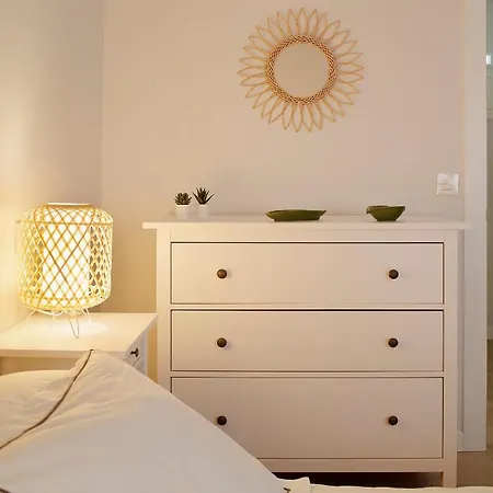 Apartament Alojamiento Centro-El Carmen Vut *